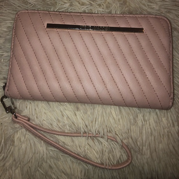 steve madden pink clutch
